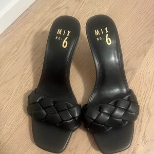 Mix No. 6 Elandra Braided Kitten Heel Size 6
